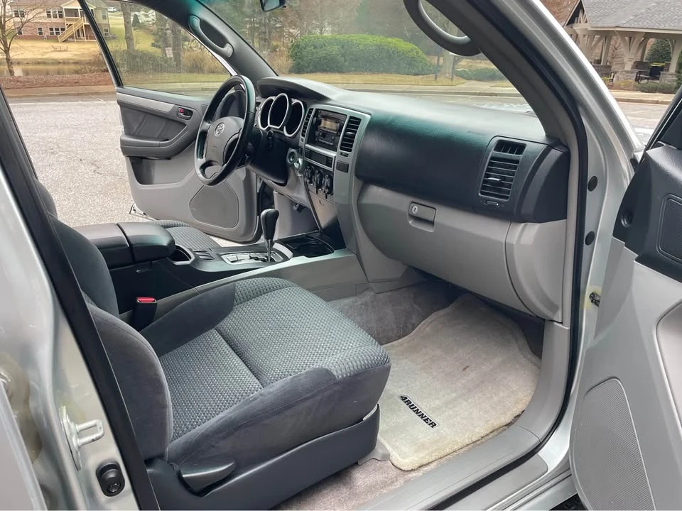 2005 Toyota 4Runner 4th Gen - Image 7 of 11