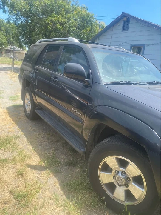 2005 Toyota 4Runner 4th Gen - Image 3 of 7
