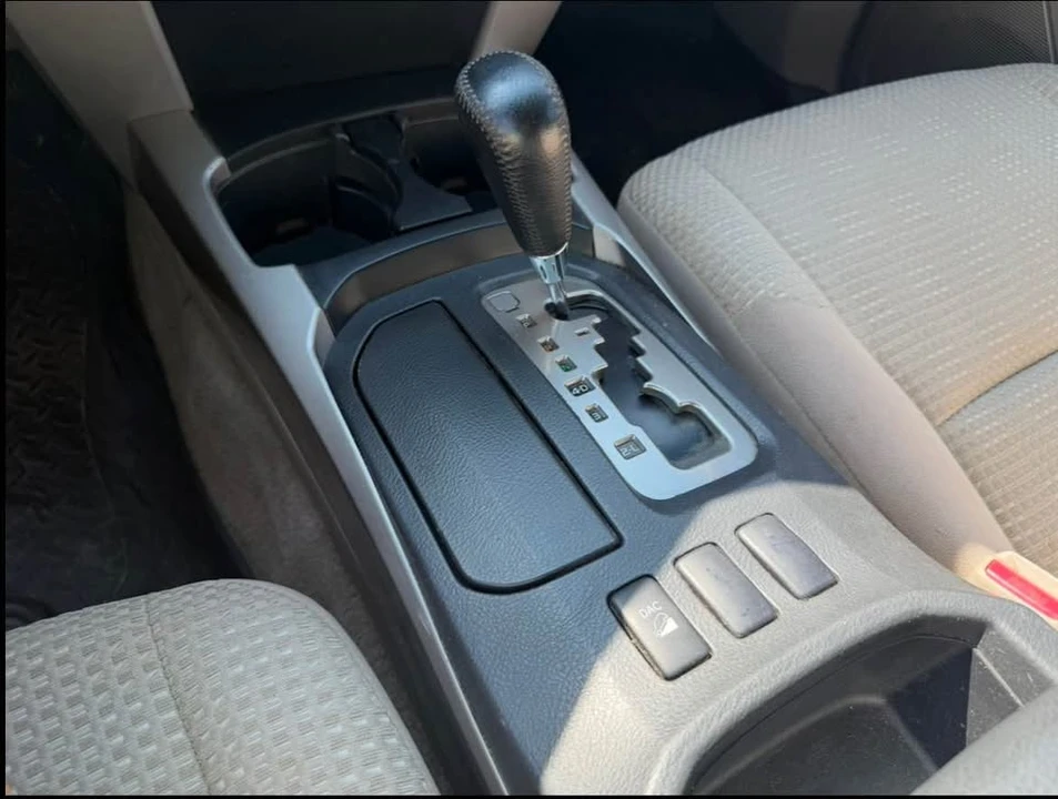 2005 Toyota 4Runner 4th Gen - Image 13 of 15