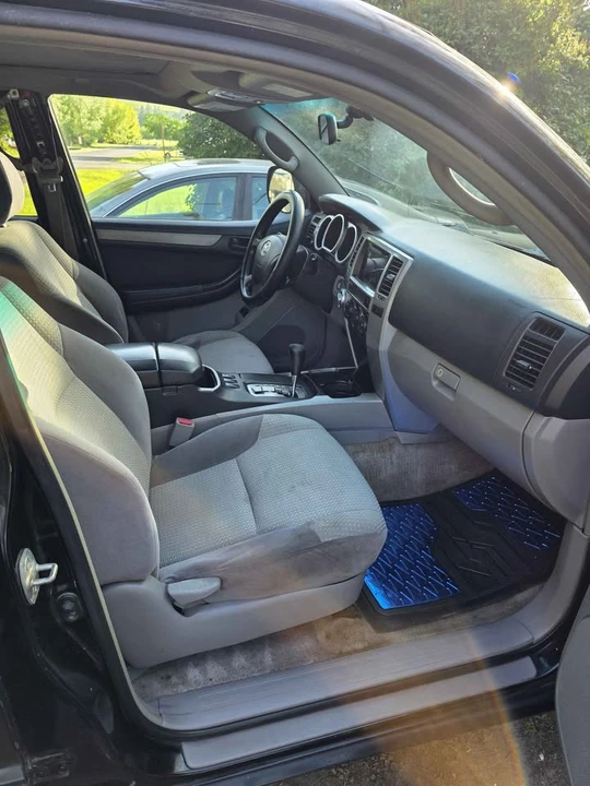 2005 Toyota 4Runner 4th Gen - Image 10 of 18