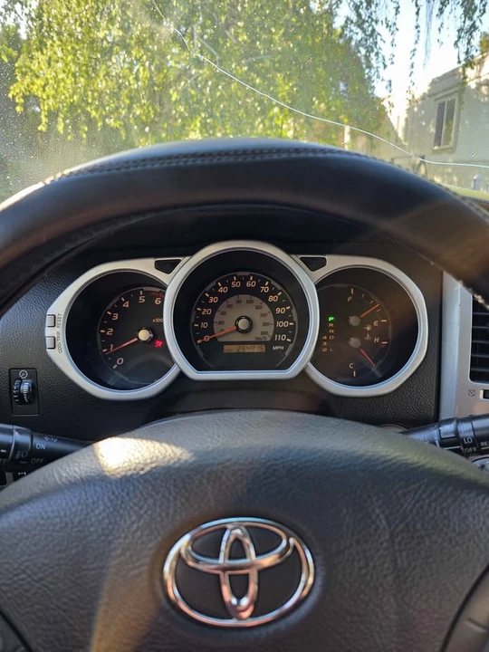 2005 Toyota 4Runner 4th Gen - Image 8 of 18
