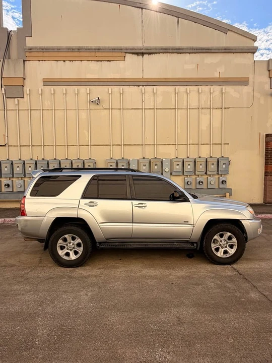 2005 Toyota 4Runner 4th Gen - Image 6 of 17