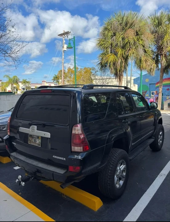 2005 Toyota 4Runner 4th Gen - Image 2 of 7