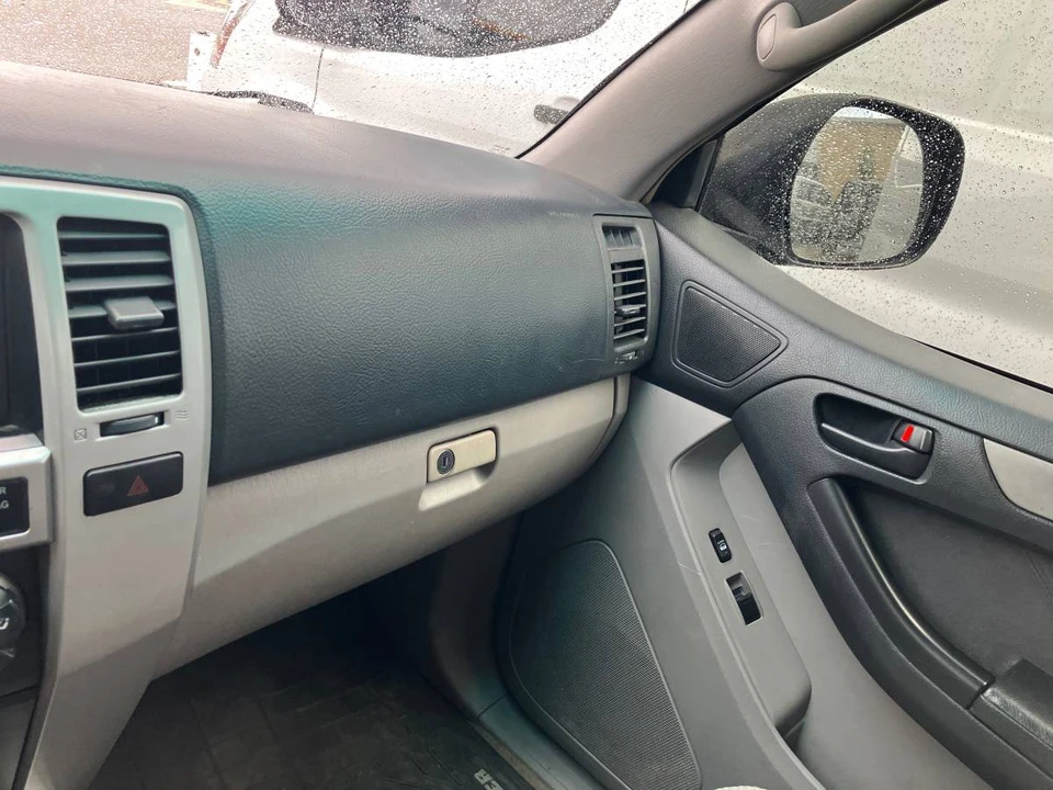 2005 Toyota 4Runner 4th Gen - Image 5 of 9