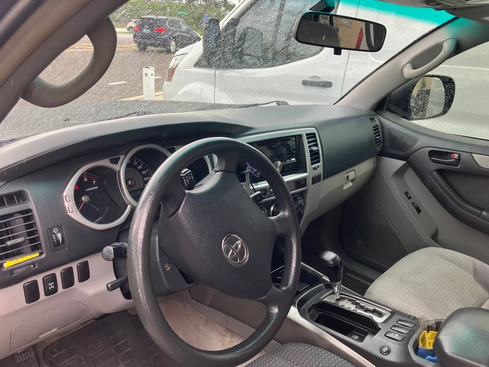 2005 Toyota 4Runner 4th Gen - Image 2 of 9