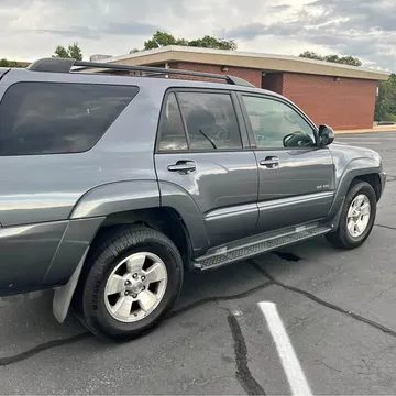 2005 Toyota 4Runner SR5 Sport Utility 4D