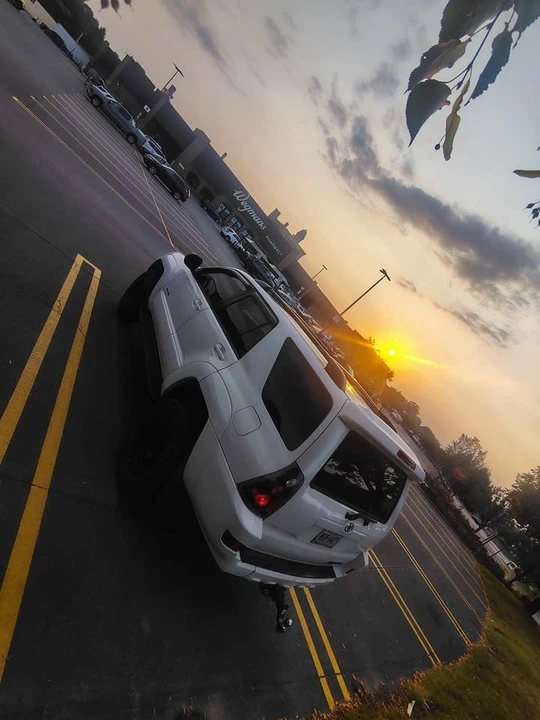 2005 Toyota 4Runner 4th Gen - Image 7 of 11