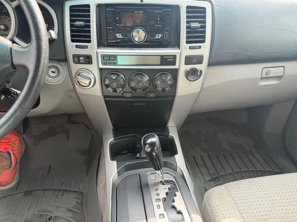 2005 Toyota 4Runner 4th Gen - Image 12 of 18