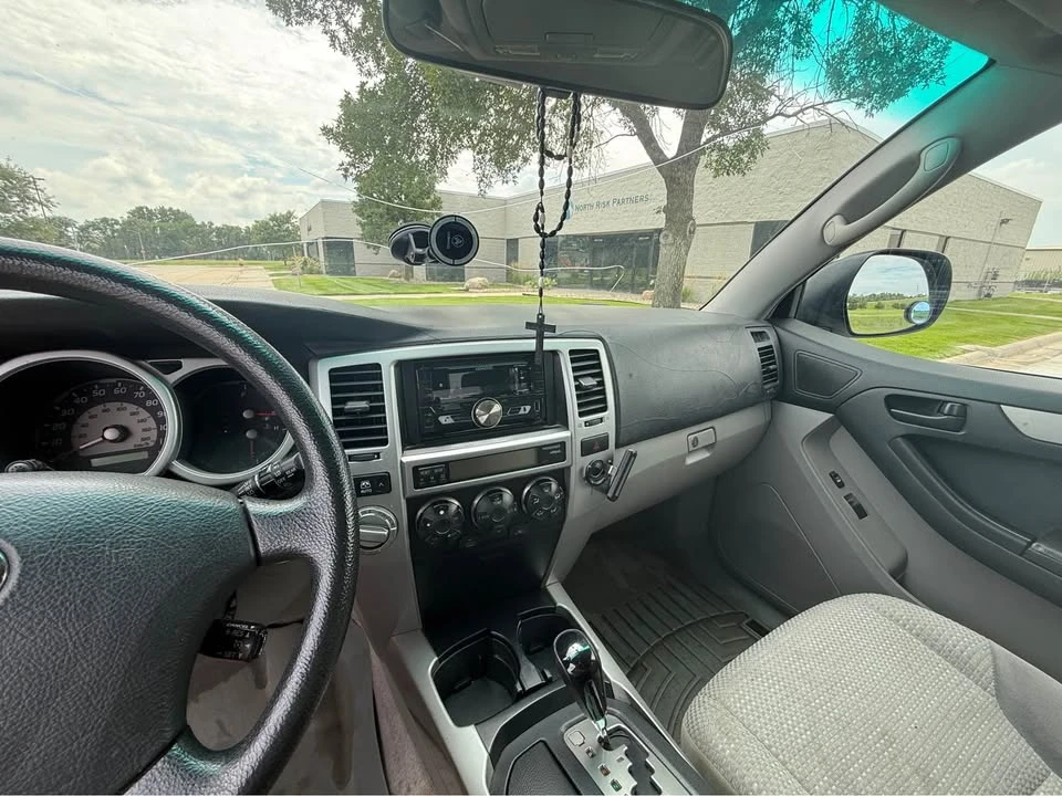 2005 Toyota 4Runner 4th Gen - Image 7 of 18