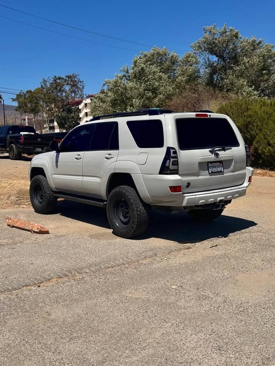 2005 Toyota 4Runner 4th Gen - Image 2 of 2