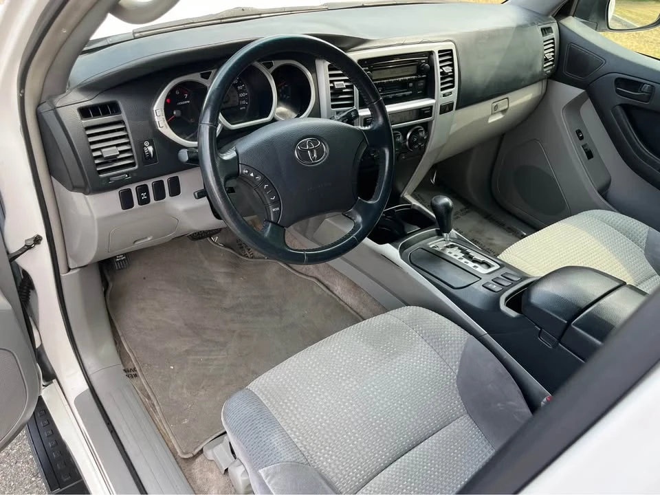 2005 Toyota 4Runner 4th Gen - Image 9 of 16