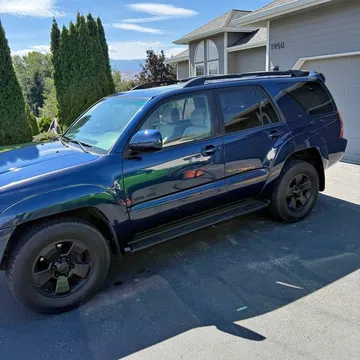 2005 Toyota 4Runner SR5 Sport Utility 4D