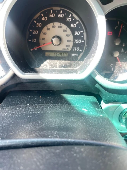 2005 Toyota 4Runner 4th Gen - Image 2 of 14