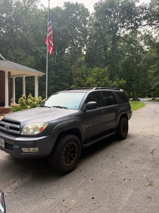 2005 Toyota 4Runner 4th Gen - Image 2 of 7