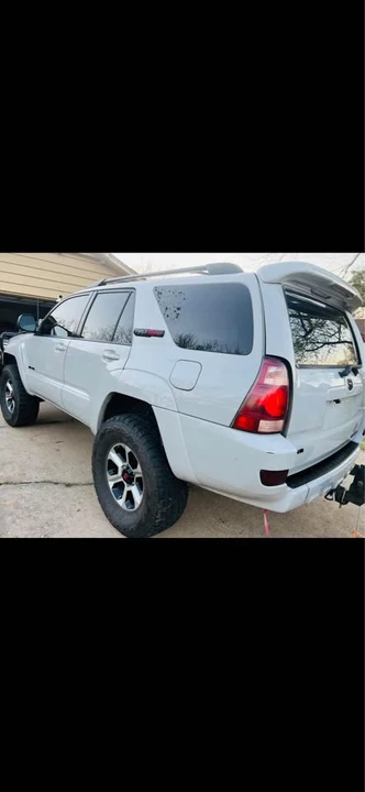 2005 Toyota 4Runner 4th Gen - Image 2 of 5