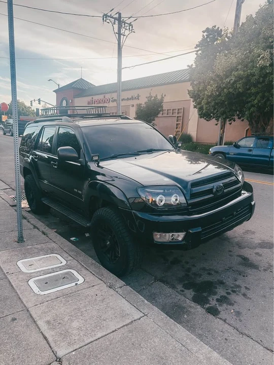 2005 Toyota 4Runner 4th Gen - Image 3 of 10