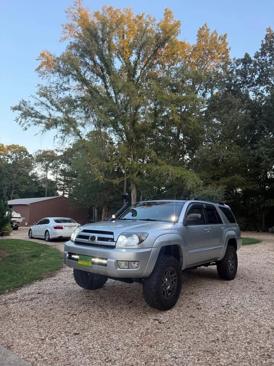 2005 Toyota 4Runner 4th Gen - Image 2 of 14