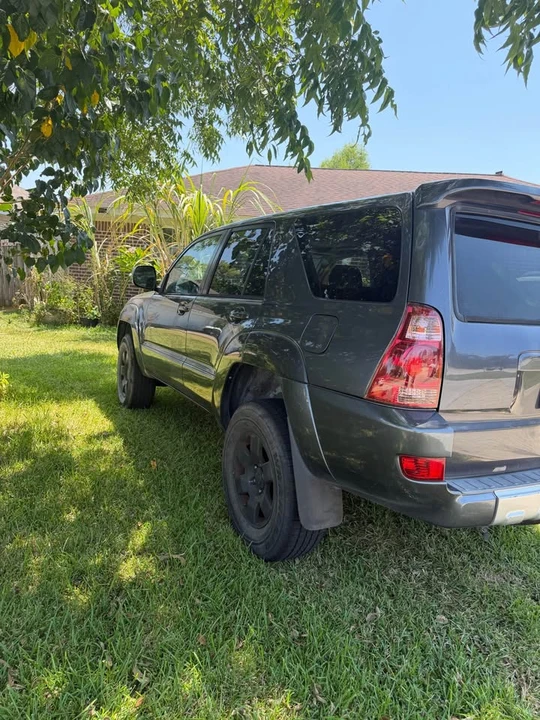 2005 Toyota 4Runner 4th Gen - Image 4 of 5