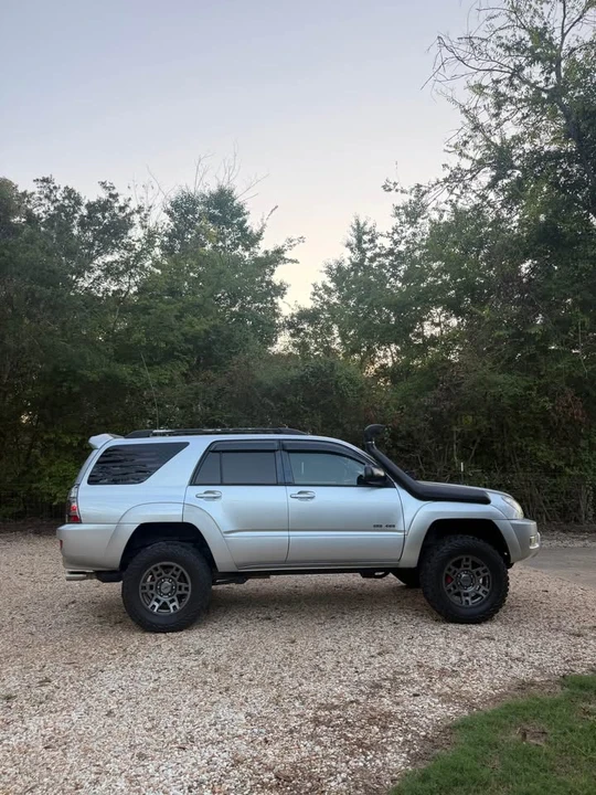2005 Toyota 4Runner 4th Gen - Image 9 of 14