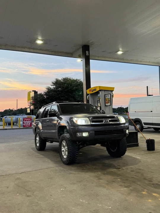 2005 Toyota 4Runner 4th Gen - Image 2 of 4