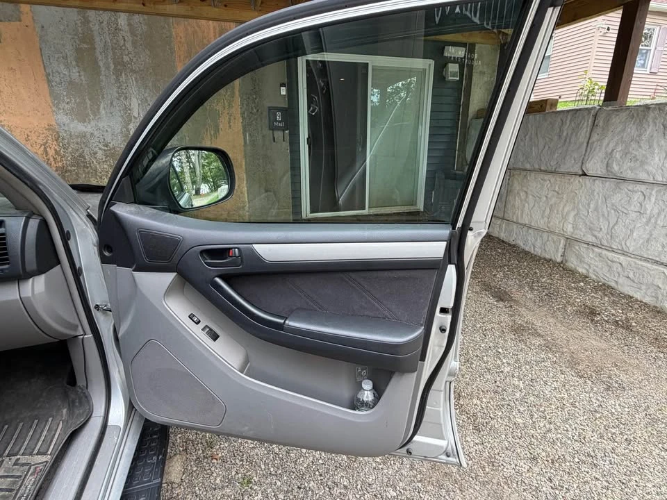 2005 Toyota 4Runner 4th Gen - Image 6 of 16