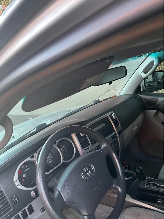 2005 Toyota 4Runner 4th Gen - Image 3 of 18