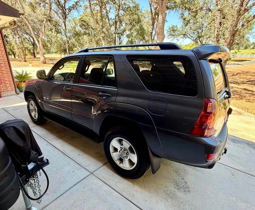 2005 Toyota 4Runner 4th Gen - Image 3 of 19