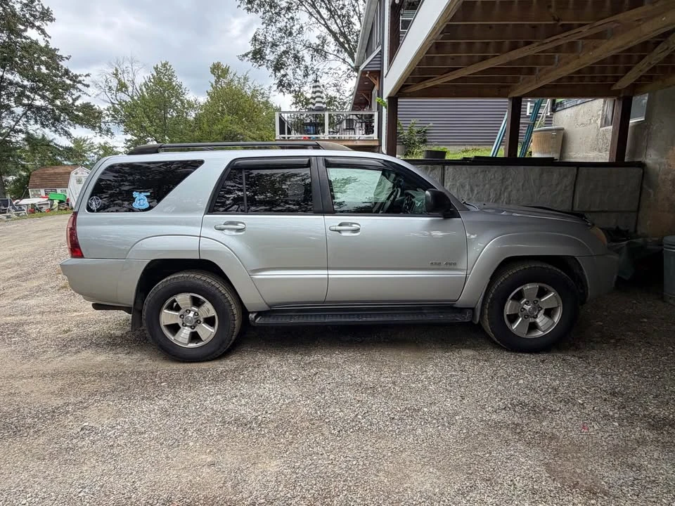 2005 Toyota 4Runner 4th Gen - Image 2 of 16