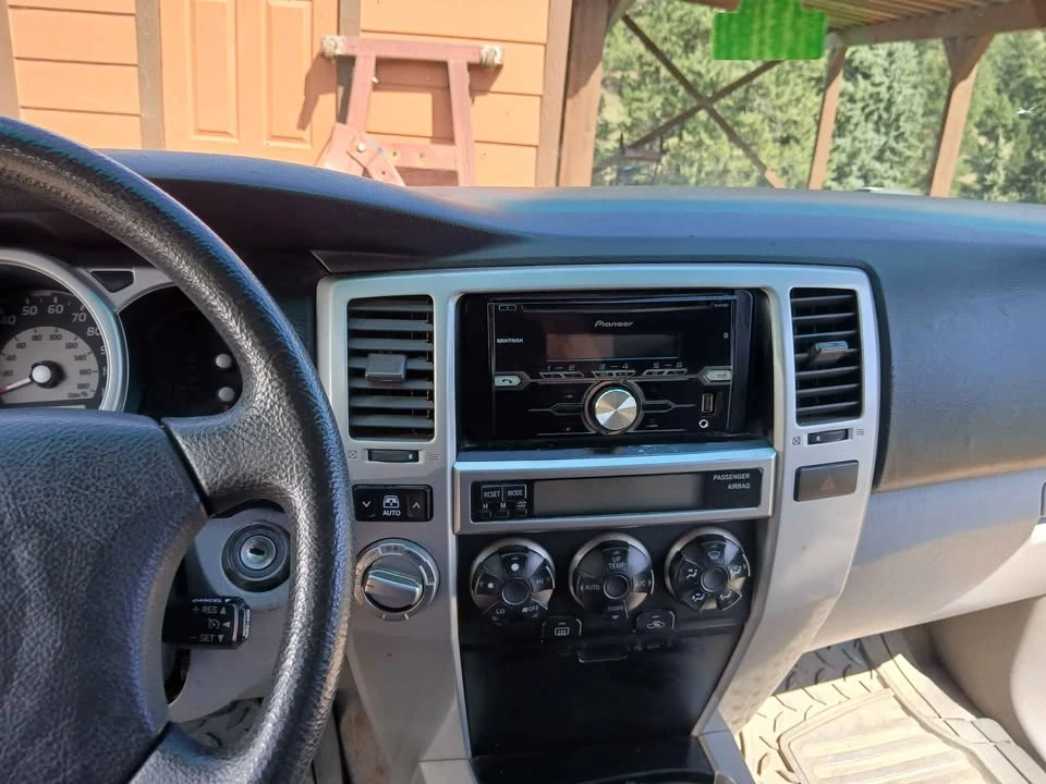 2005 Toyota 4Runner 4th Gen - Image 10 of 19