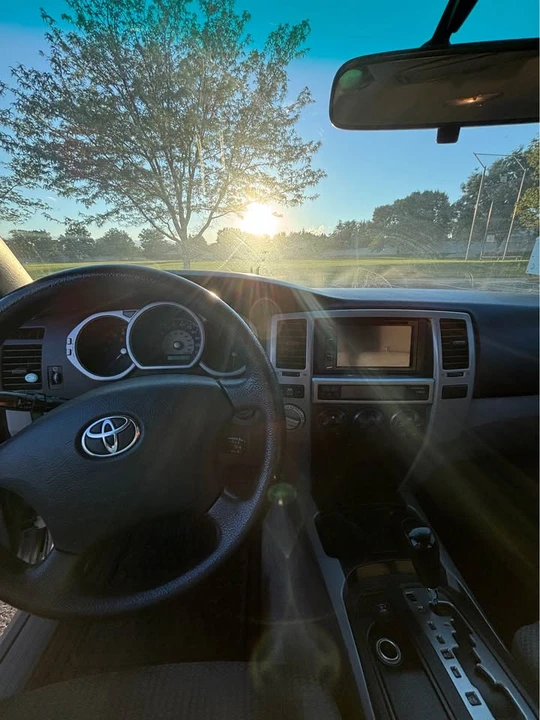 2005 Toyota 4Runner 4th Gen - Image 10 of 15