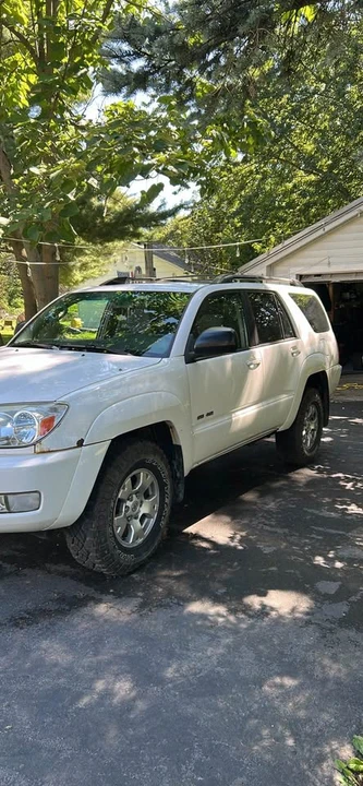 2005 Toyota 4Runner 4th Gen - Image 2 of 5