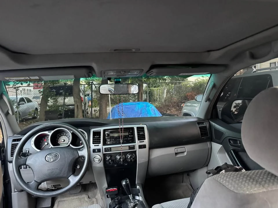 2005 Toyota 4Runner 4th Gen - Image 5 of 8