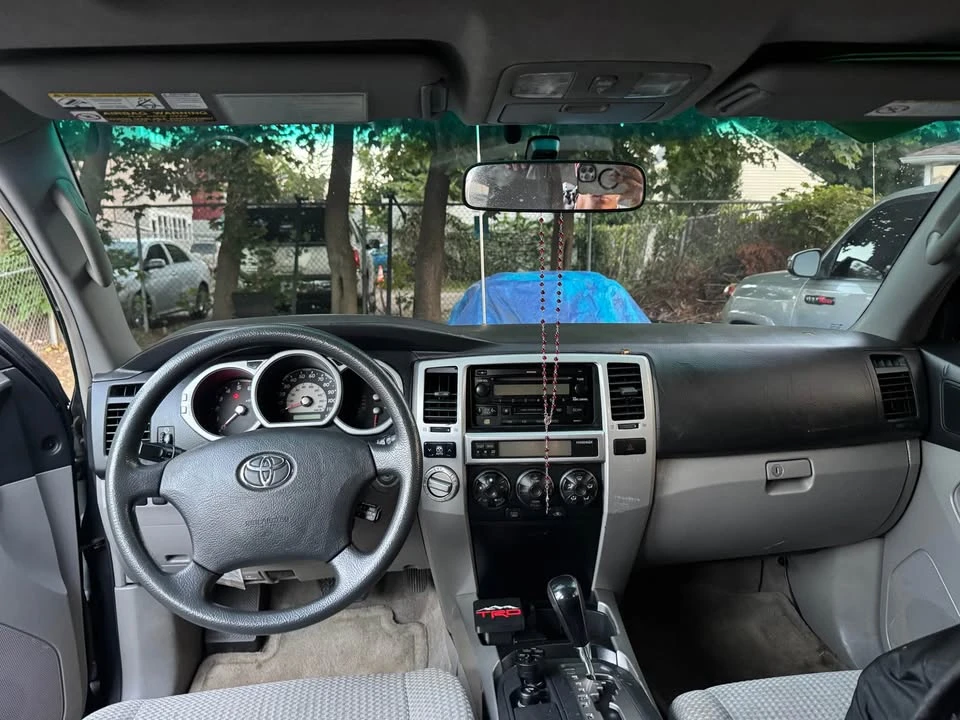 2005 Toyota 4Runner 4th Gen - Image 6 of 8