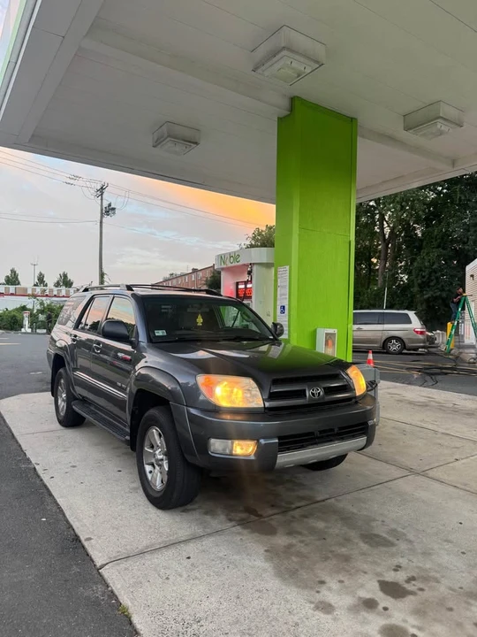 2005 Toyota 4Runner 4th Gen - Image 3 of 8