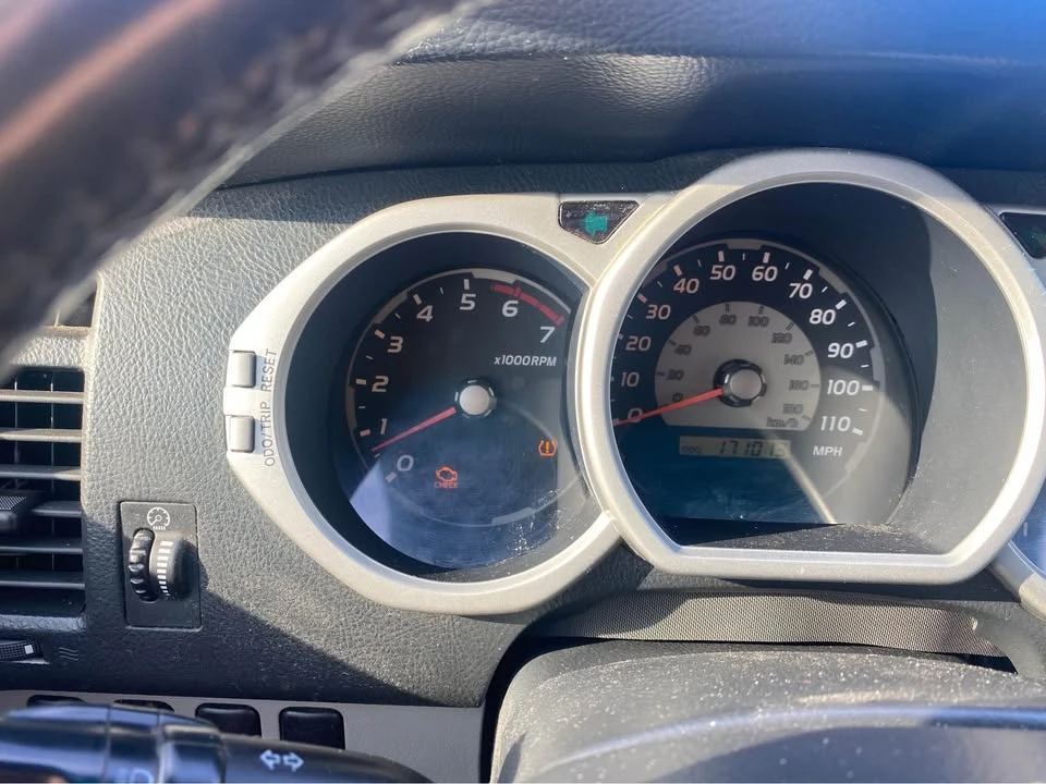 2005 Toyota 4Runner 4th Gen - Image 3 of 4