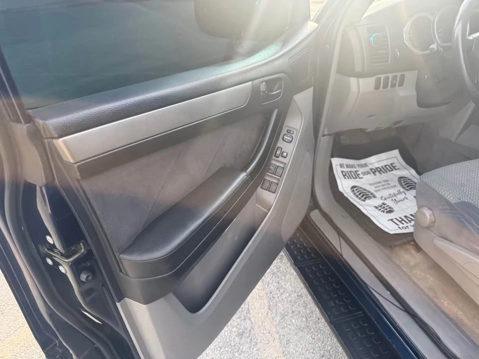 2005 Toyota 4Runner 4th Gen - Image 9 of 18