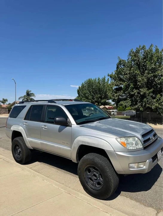 2005 Toyota 4Runner 4th Gen - Image 3 of 11