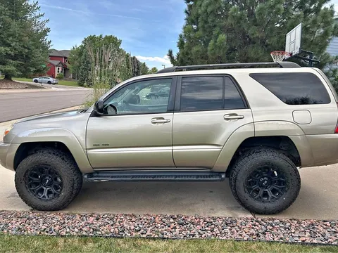 2005 Toyota 4Runner SR5 Sport Utility 4D