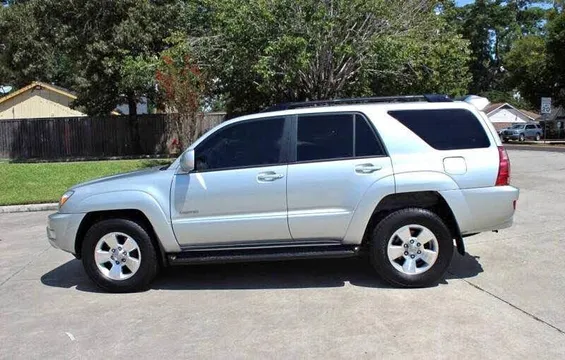 2005 Toyota 4Runner SR5 Sport Utility 4D