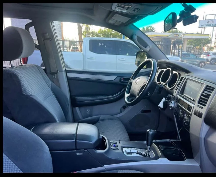2005 Toyota 4Runner 4th Gen - Image 6 of 8