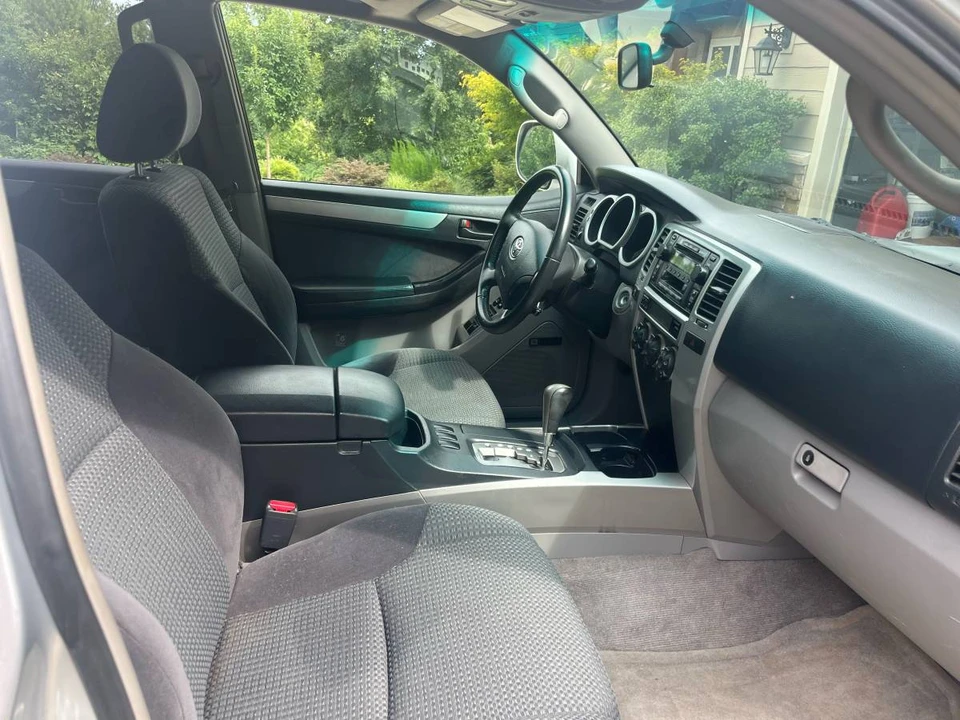 2005 Toyota 4Runner 4th Gen - Image 7 of 9