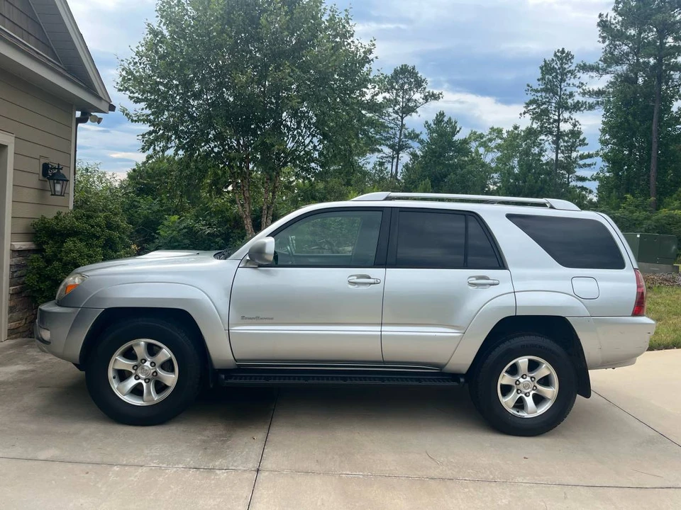 2005 Toyota 4Runner 4th Gen - Image 3 of 9