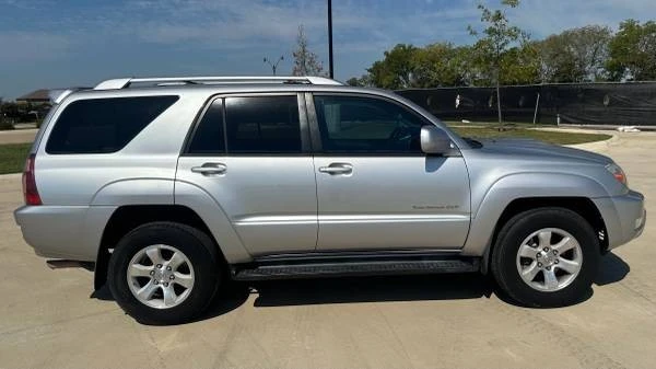 2005 Toyota 4Runner 4th Gen - Image 2 of 13