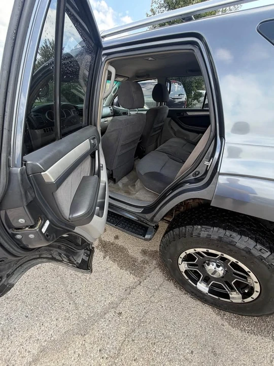 2005 Toyota 4Runner 4th Gen - Image 10 of 17