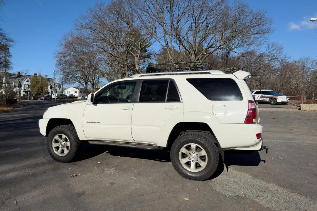 2005 Toyota 4Runner 4th Gen - Image 10 of 31