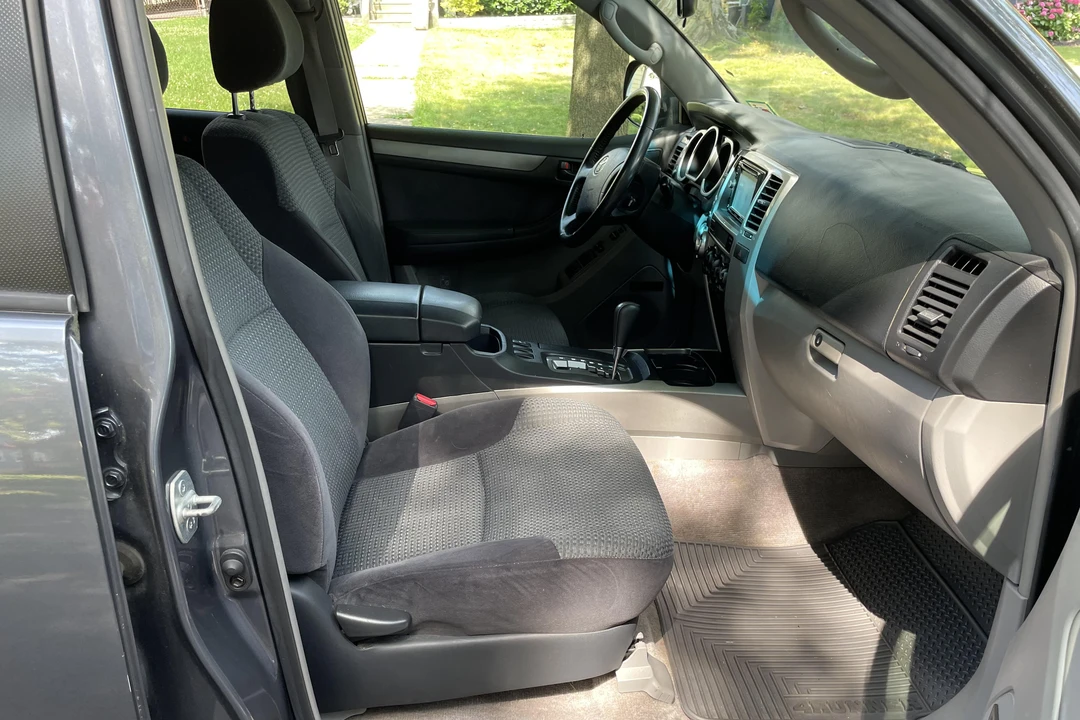 2005 Toyota 4Runner 4th Gen - Image 26 of 31