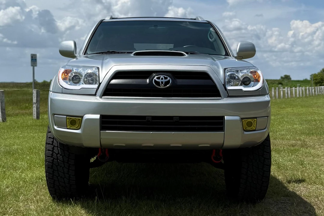 2005 Toyota 4Runner 4th Gen - Image 2 of 31