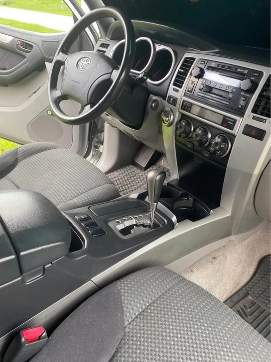 2005 Toyota 4Runner 4th Gen - Image 6 of 12