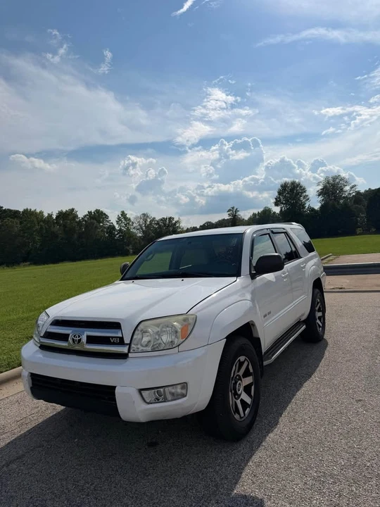 2005 Toyota 4Runner 4th Gen - Image 2 of 12