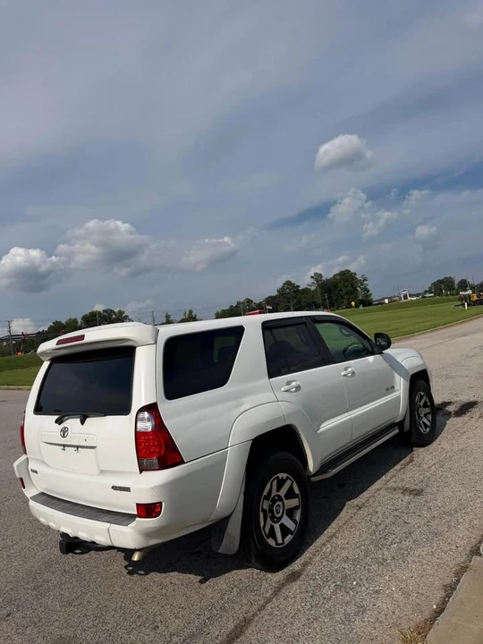 2005 Toyota 4Runner 4th Gen - Image 5 of 12